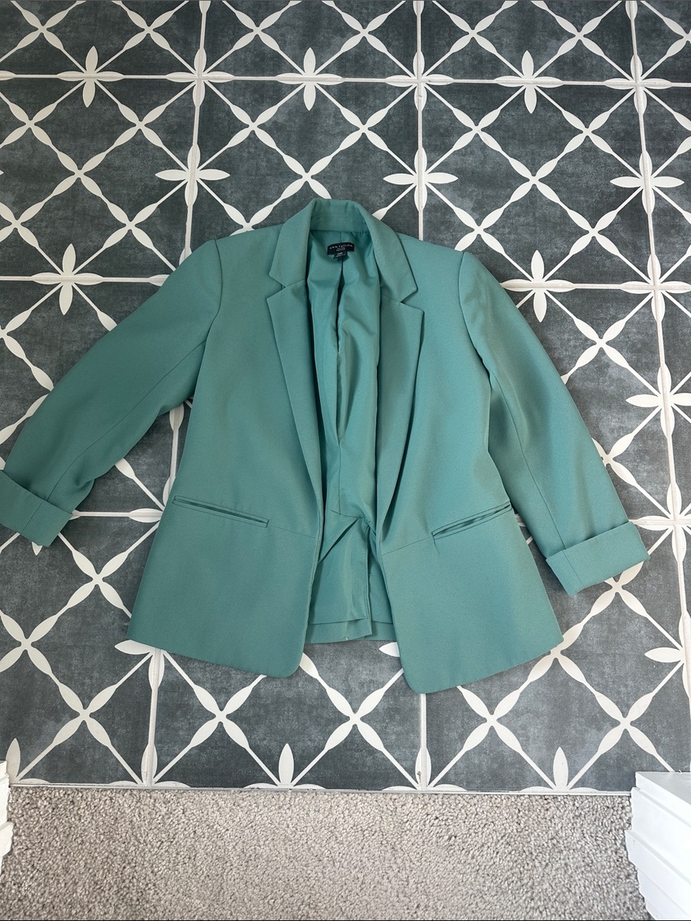 Ann Taylor Women's Green Blazer